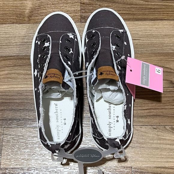 NWT Simply Southern Vintage Gray Star Loafer Sneakers Size 6 - Picture 4 of 8